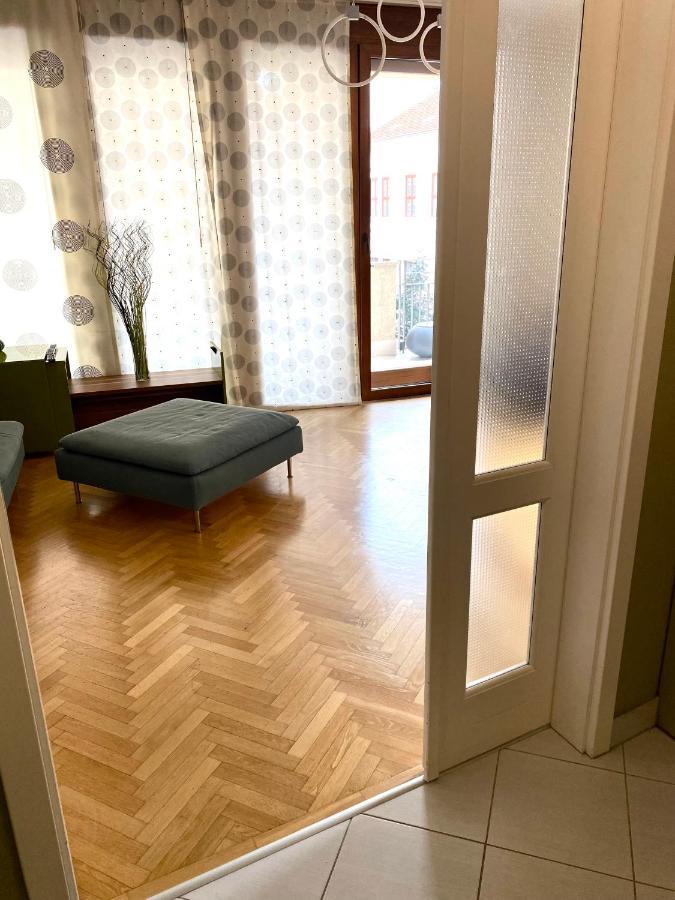 Budapest Heart By Gozsdu Apartment Exterior photo